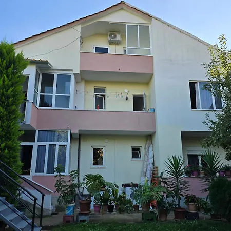 Blaceri Πανσιόν Πόγραδετς